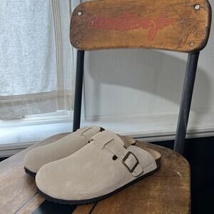 Woodstock suede leather mens size 9 slip on shoes